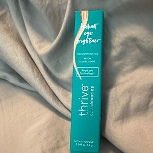 Thrive Causemetics Brilliant Eye Brightener. Color Stella